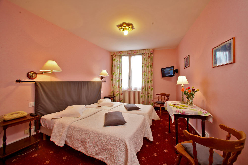 Logis Grand Hotel Pelisson Nontron Exteriör bild